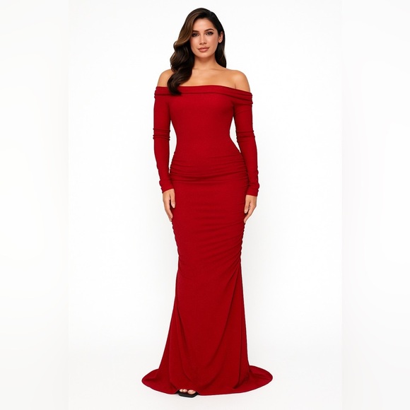 B Darlin Elegant Sparkly Red Evening Sparkle Dress - Picture 1 of 8